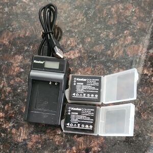 Kastar LCD Slim USB Battery Charger Set with Two Batteries